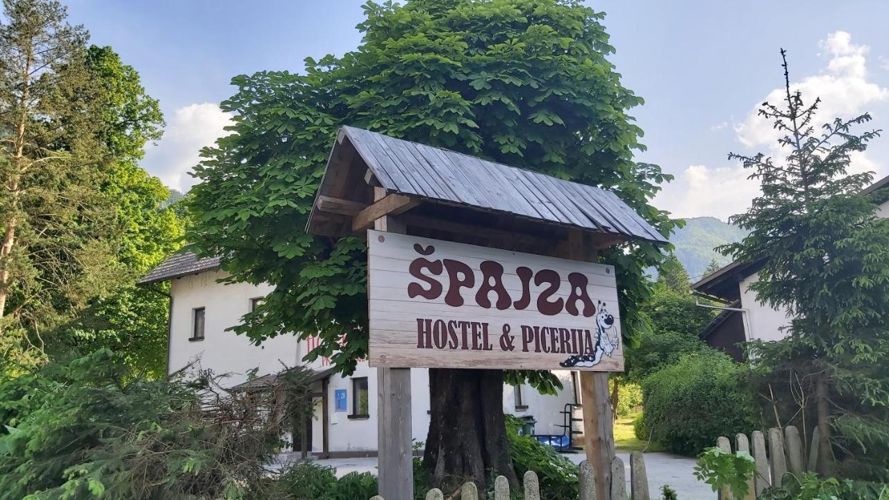 Hostel In Picerija Spajza Mojstrana Exteriör bild