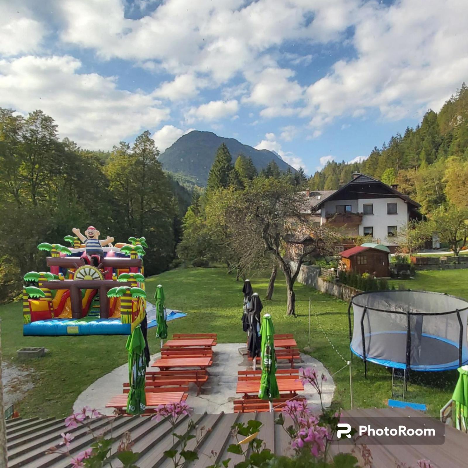 Hostel In Picerija Spajza Mojstrana Exteriör bild