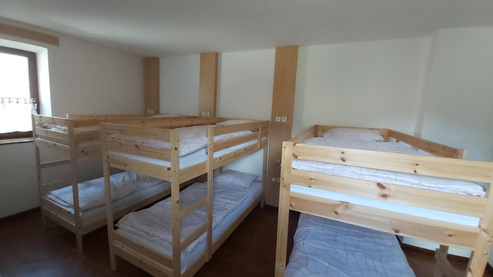 Hostel In Picerija Spajza Mojstrana Exteriör bild