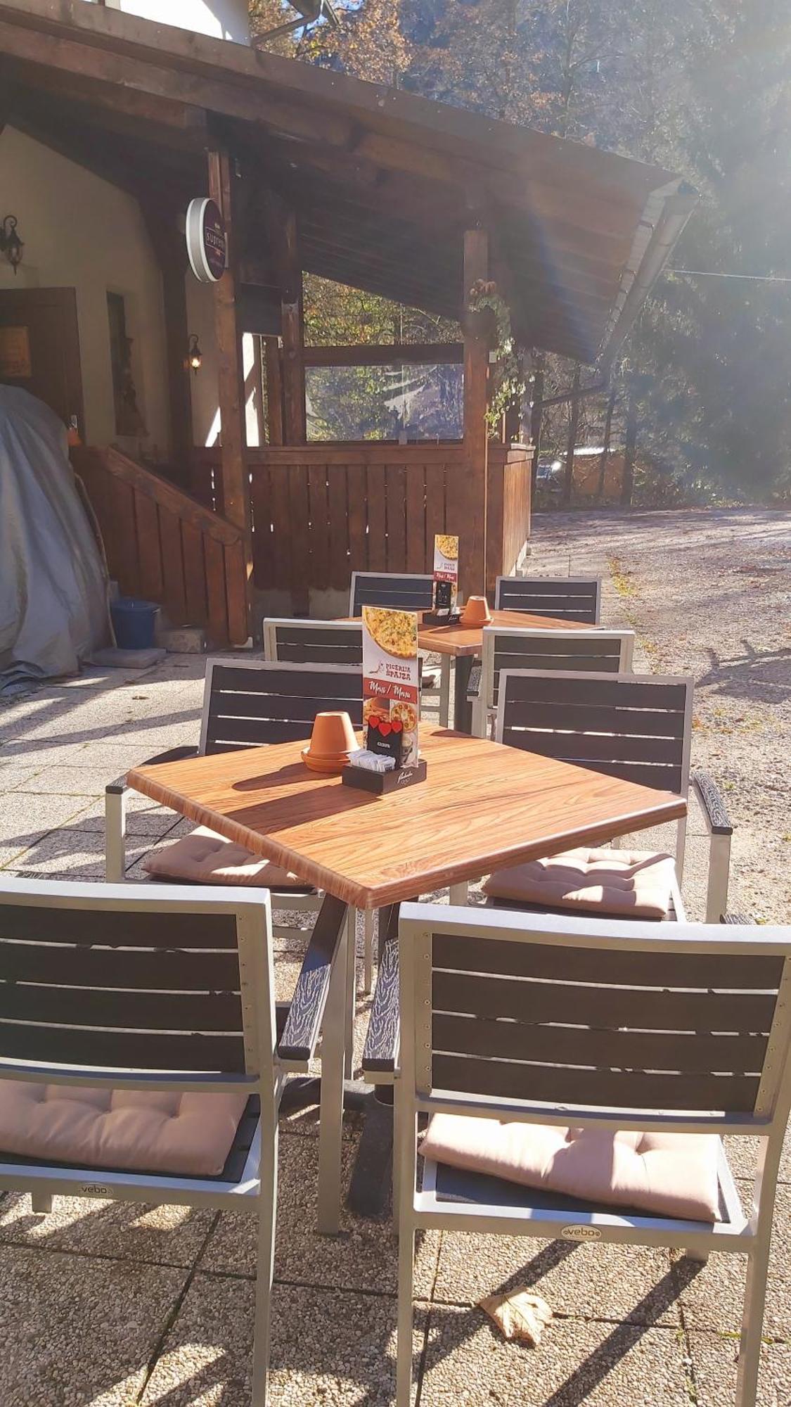 Hostel In Picerija Spajza Mojstrana Exteriör bild